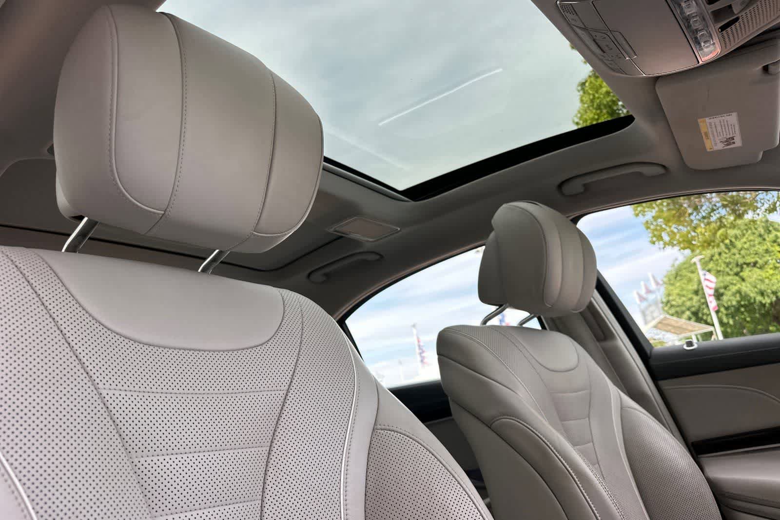Used 2015 Mercedes-Benz S 550 Sedan image 17