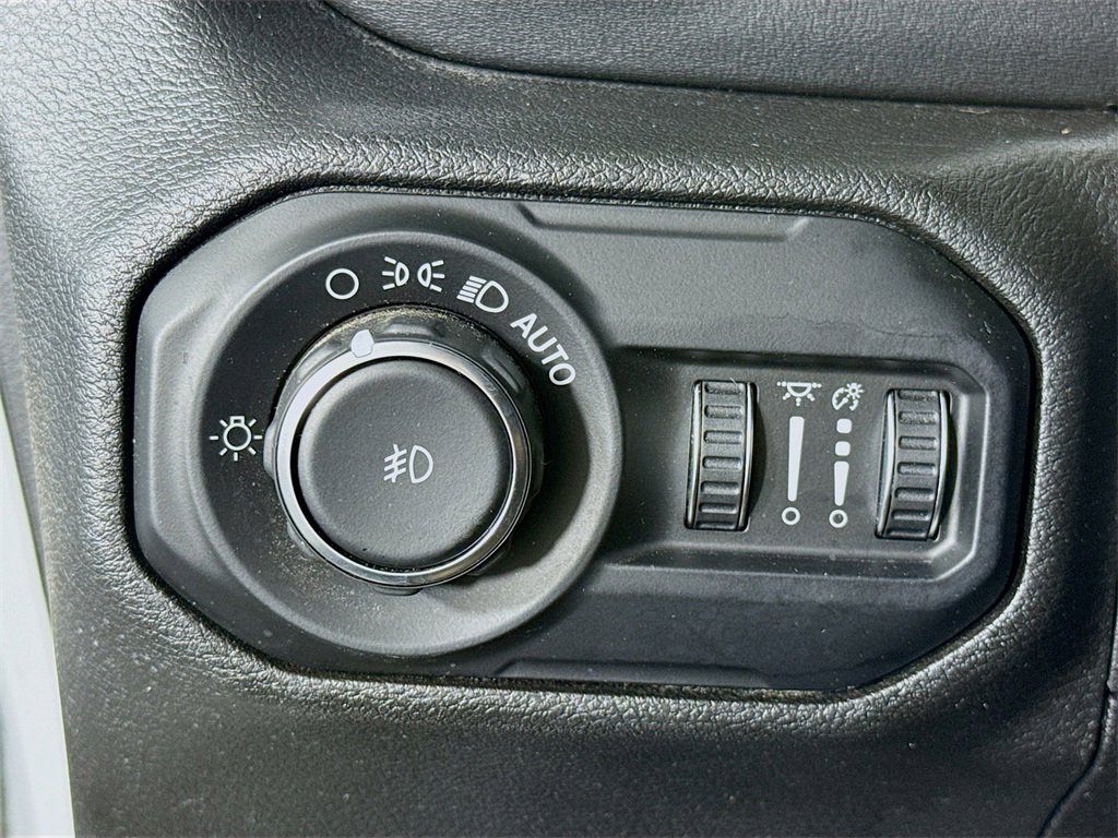 Used 2019 Jeep Wrangler Unlimited Sahara w/ Quick Order Package 24M Moab image 20