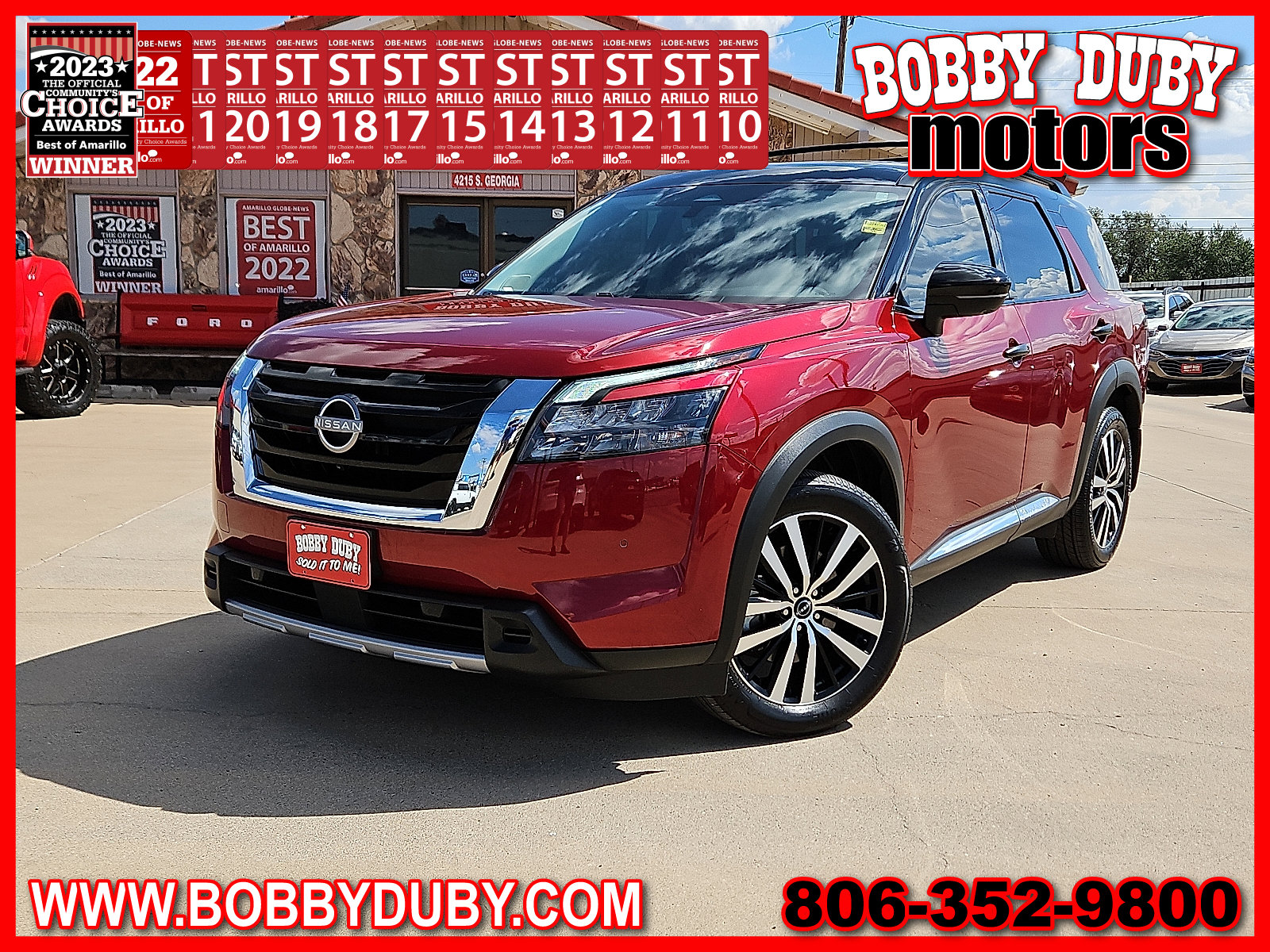 Used 2025 Nissan Pathfinder Platinum image 1