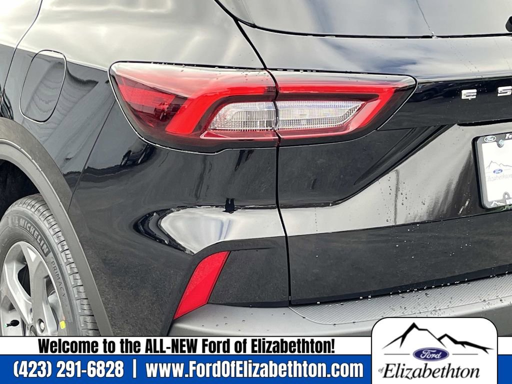 New 2026 Ford Escape ST-Line Select w/ Equipment Group 401A image 5