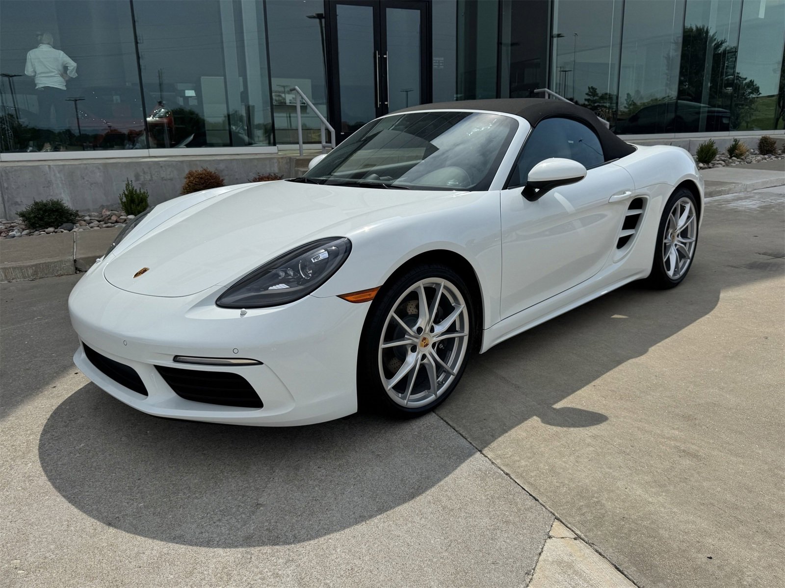 New 2025 Porsche 718 Boxster image 1
