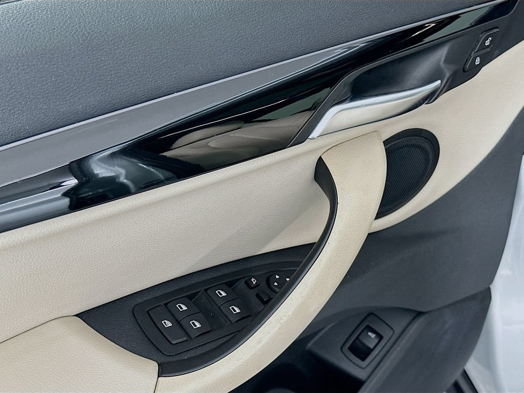 Used 2019 BMW X1 sDrive28i w/ Convenience Package FWD image 18