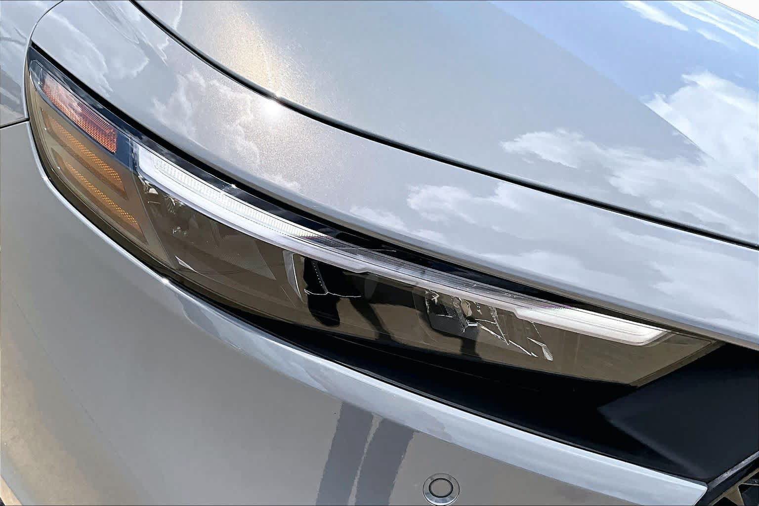 Used 2025 Honda Accord Touring image 28