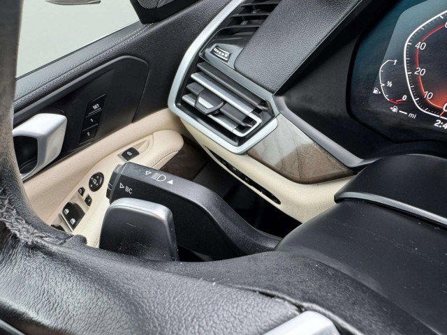 Used 2021 BMW X5 xDrive40i w/ Premium Package image 24