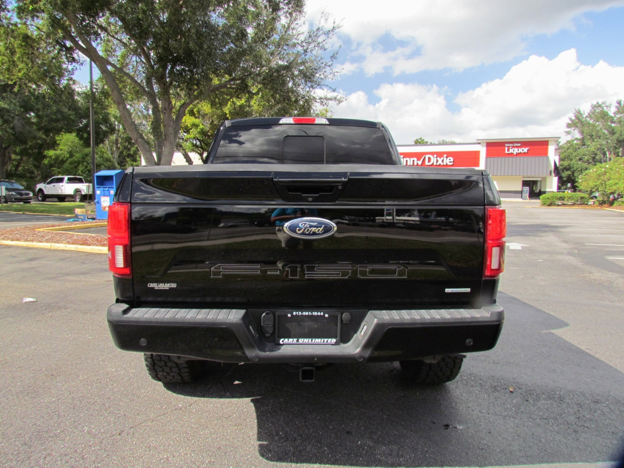 Used 2018 Ford F150 Lariat w/ Equipment Group 502A Luxury image 7