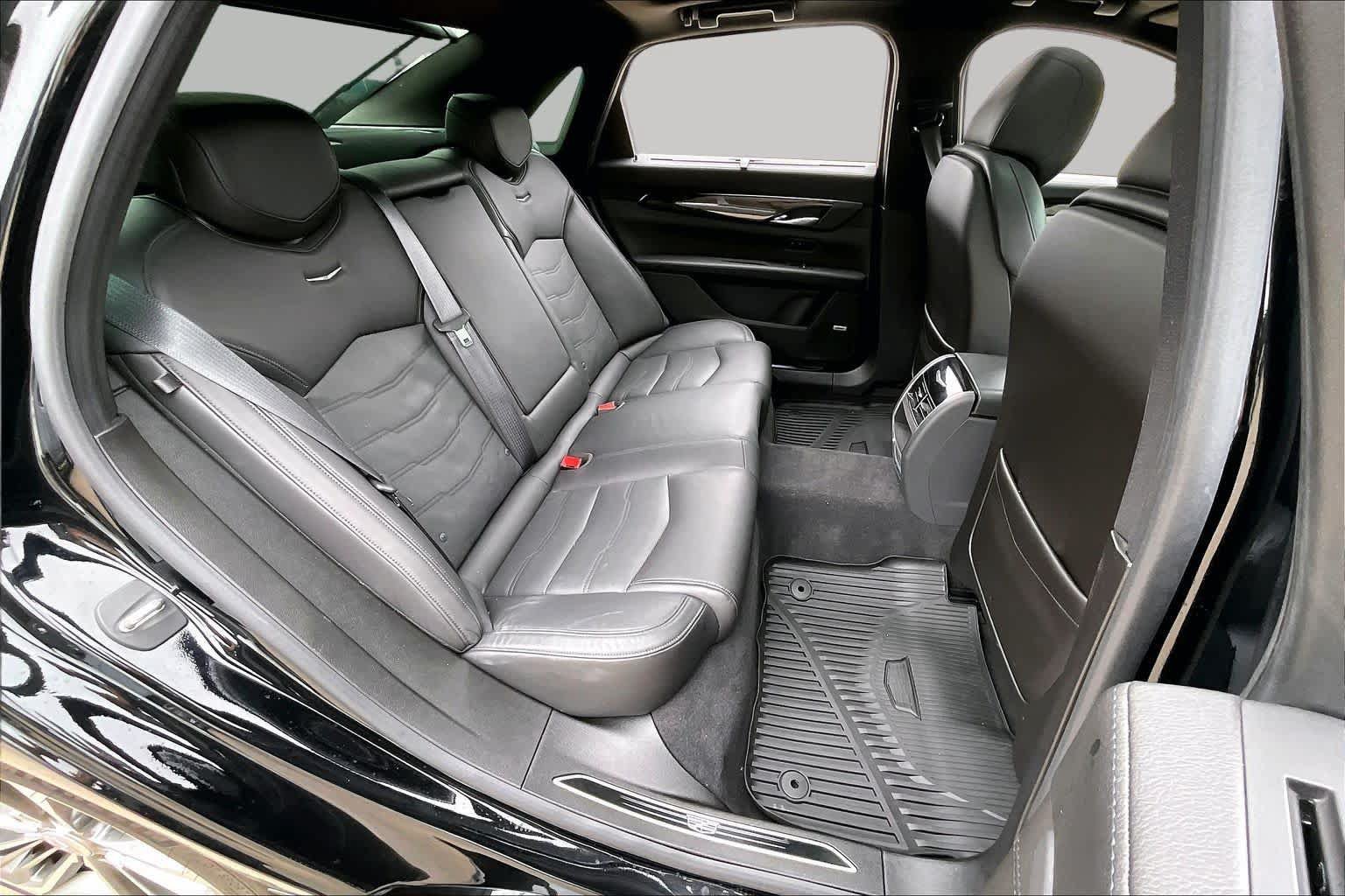 Used 2018 Cadillac CT6 Luxury AWD/4WD image 18