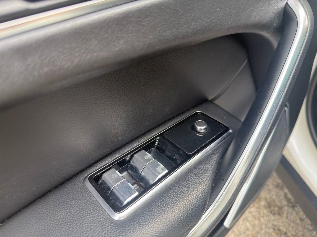 Used 2021 Jaguar F-PACE S image 13