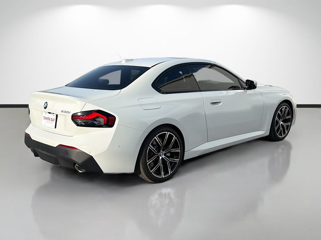 Used 2024 BMW 230i Coupe w/ Premium Package RWD image 3