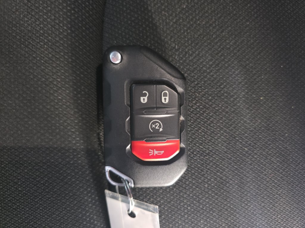 Used 2021 Jeep Wrangler Unlimited Sport AWD/4WD image 33