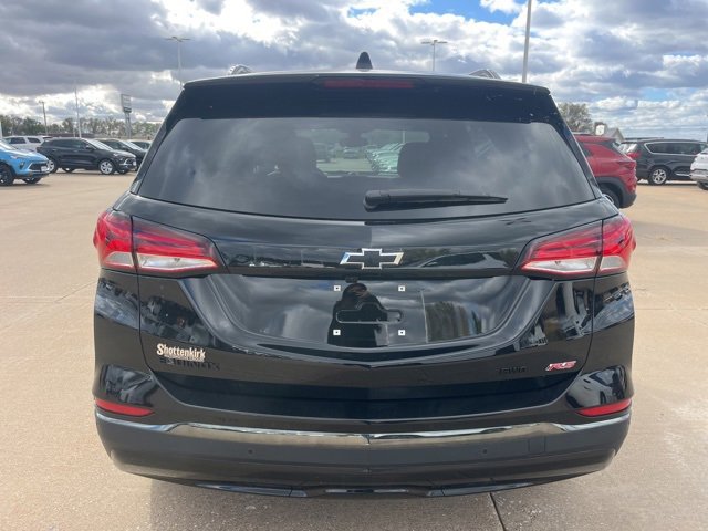 Used 2022 Chevrolet Equinox RS w/ LPO, Floor Liner Package image 5