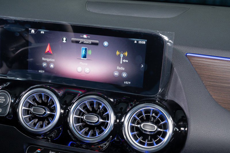 Certified 2025 Mercedes-Benz GLA 250 image 17