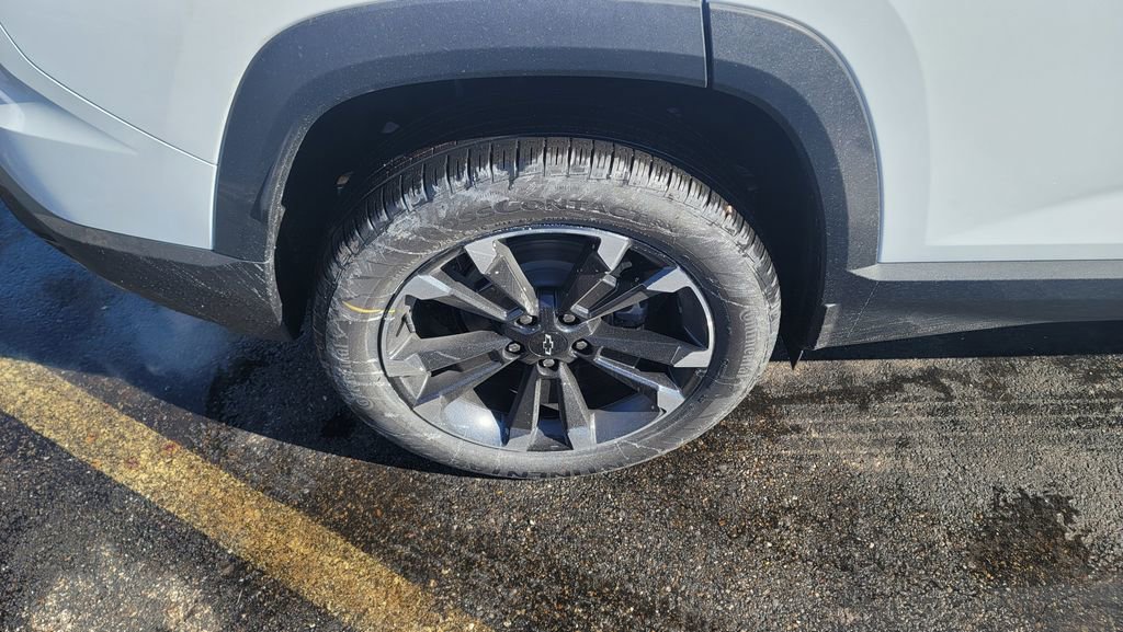 New 2026 Chevrolet Equinox RS image 13