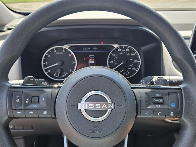 Used 2023 Nissan Rogue SV image 22