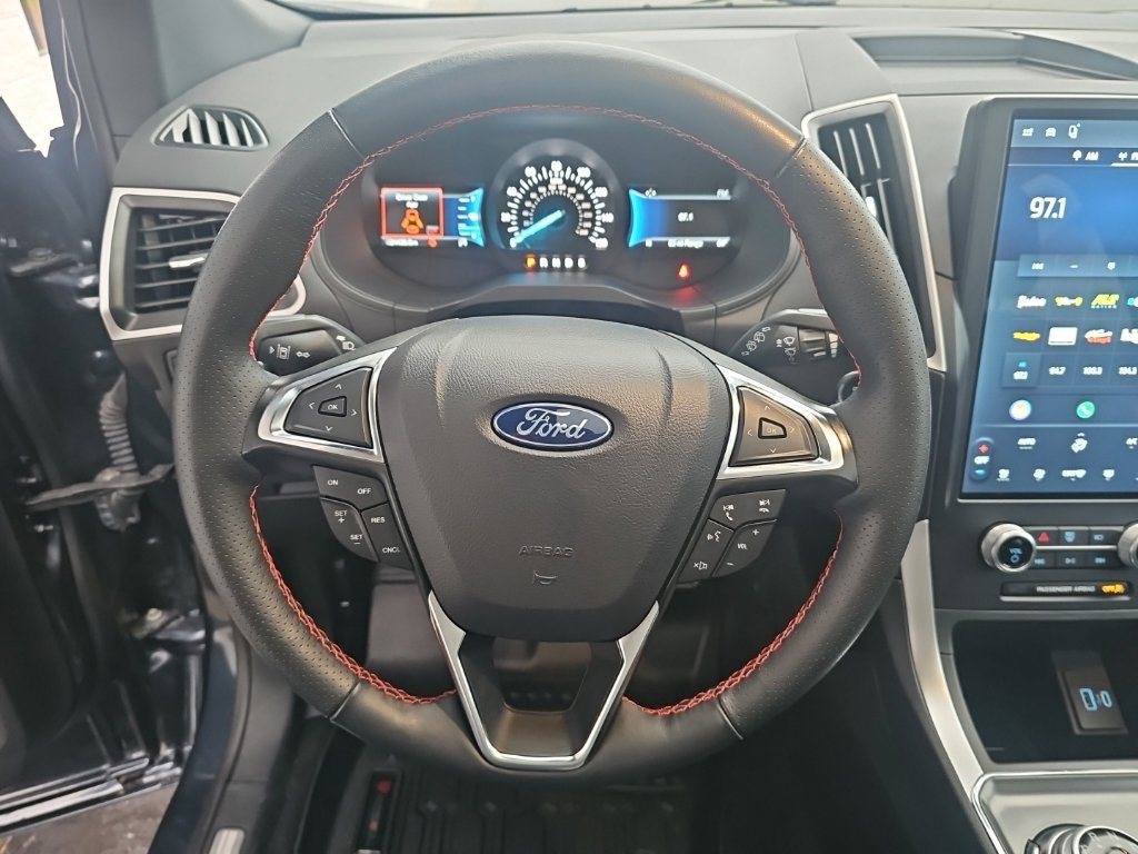 Used 2024 Ford Edge ST-Line AWD/4WD image 14