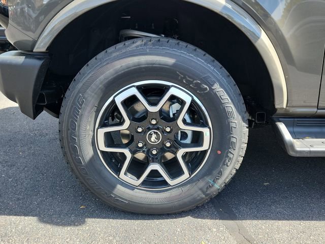 New 2025 Ford Bronco Outer Banks image 12