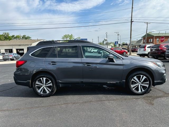 Used 2019 Subaru Outback 2.5i Limited AWD/4WD image 11