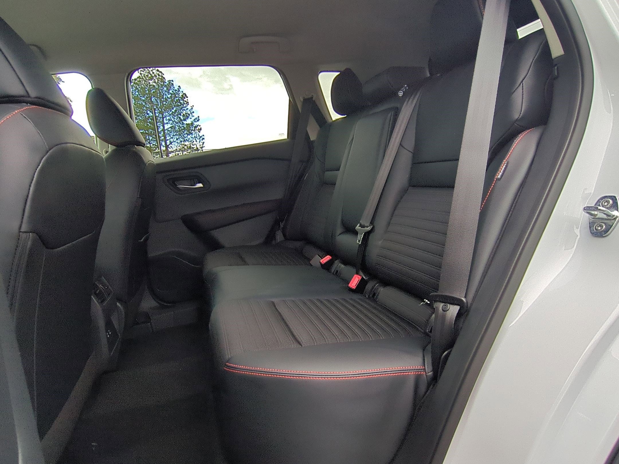 New 2026 Nissan Rogue SV image 18