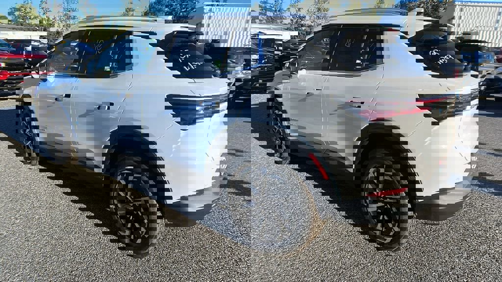 New 2026 Chevrolet Equinox EV LT image 6