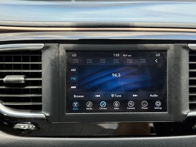 Used 2019 Chrysler Pacifica Touring-L FWD image 18