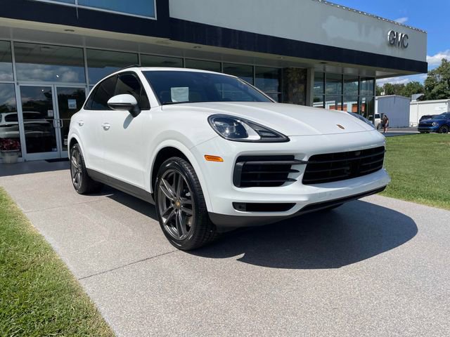 Used 2023 Porsche Cayenne AWD/4WD image 1