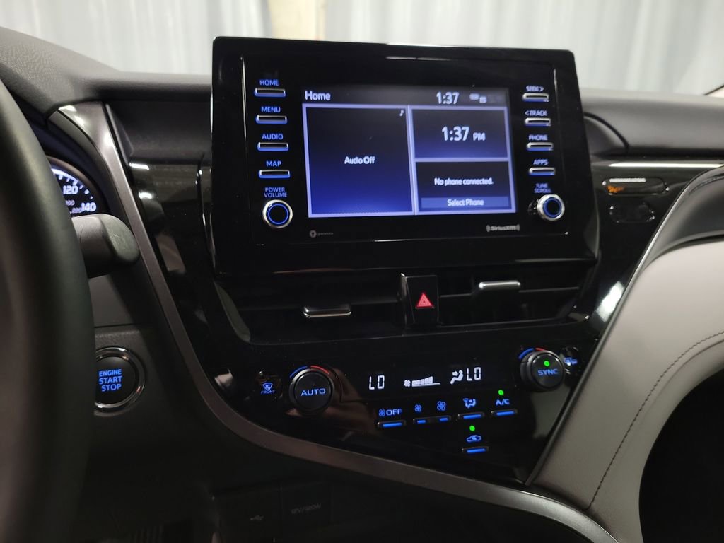 Used 2024 Toyota Camry SE w/ Convenience Package image 14