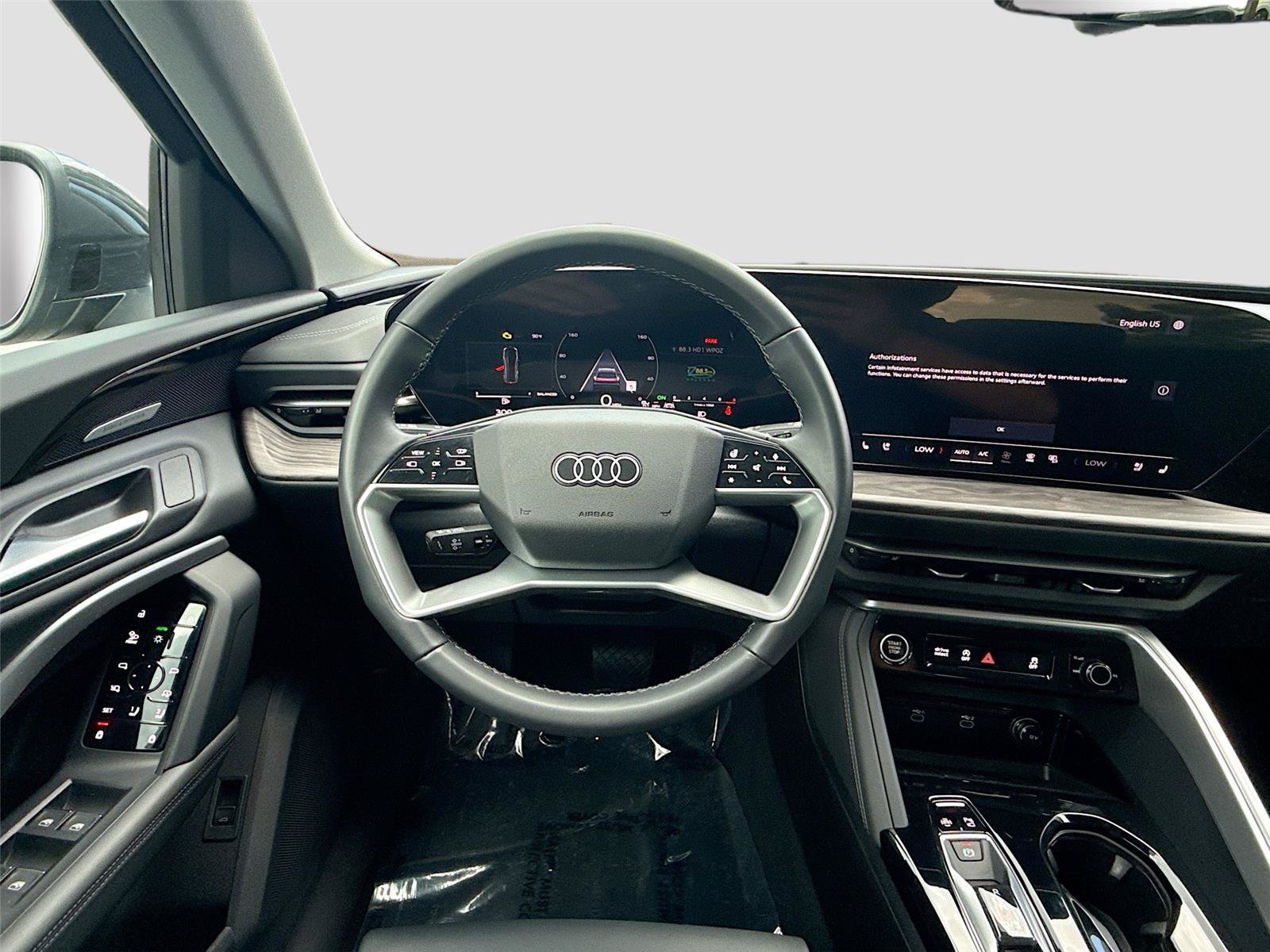 Certified 2025 Audi Q5 Premium Plus w/ Premium Plus AWD/4WD image 11