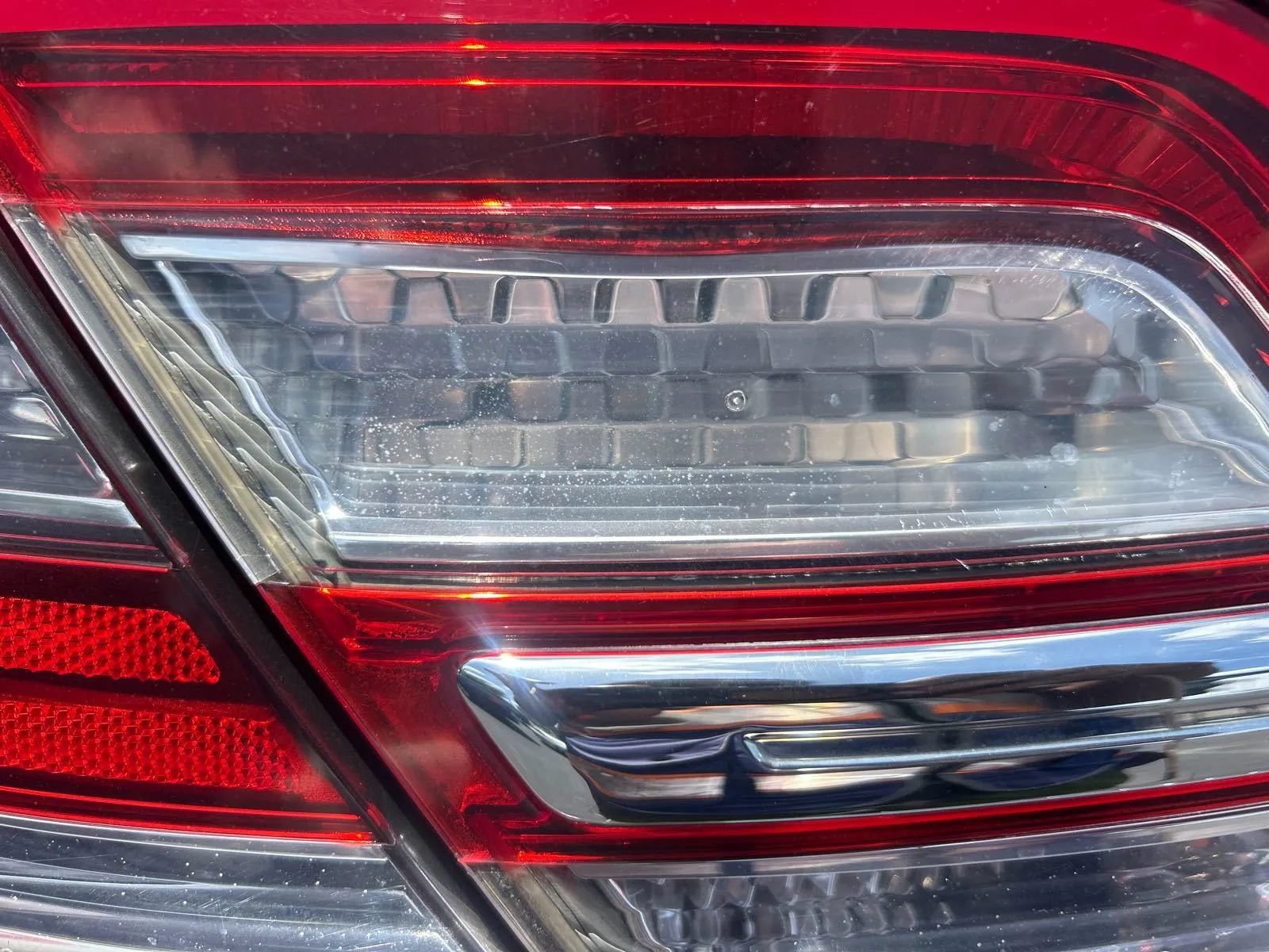 Used 2014 Ford Taurus SE FWD image 30