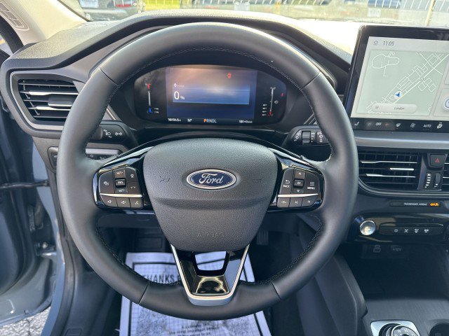 Used 2024 Ford Escape SE image 11