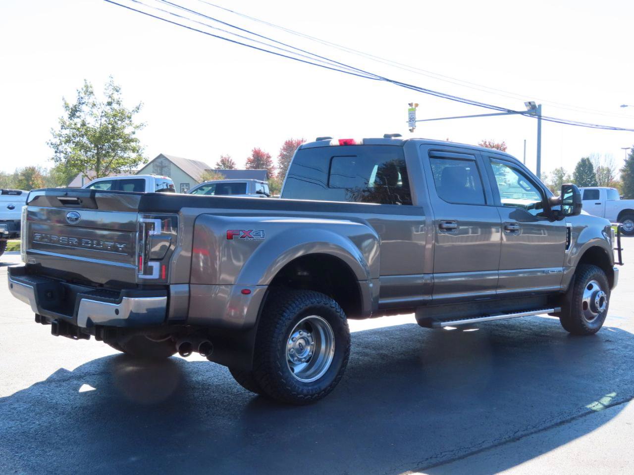 Used 2020 Ford F350 Lariat w/ Lariat Ultimate Package AWD/4WD image 6