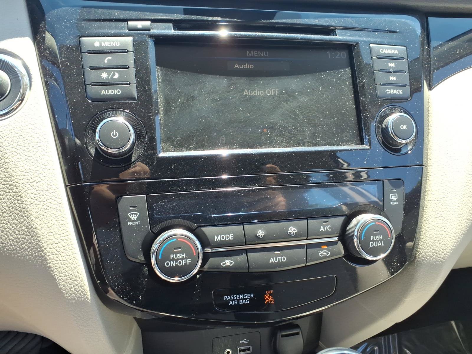 Used 2020 Nissan Rogue Sport SV w/ All-Weather Package AWD/4WD image 22