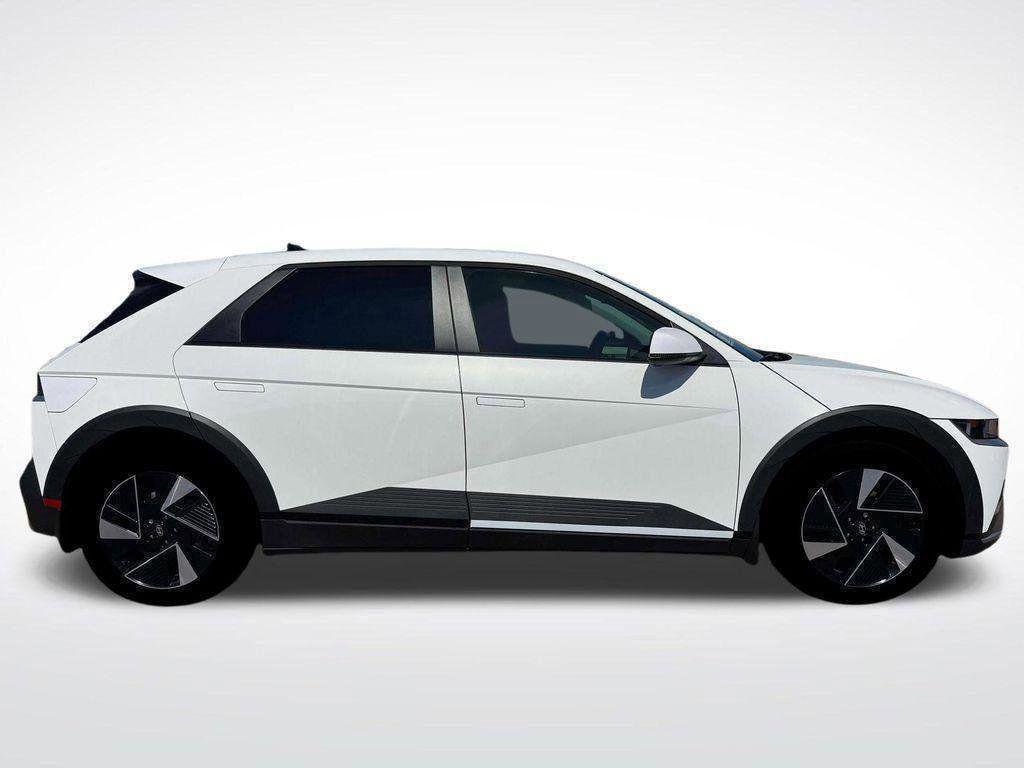 New 2026 Hyundai Ioniq 5 SEL AWD/4WD image 9
