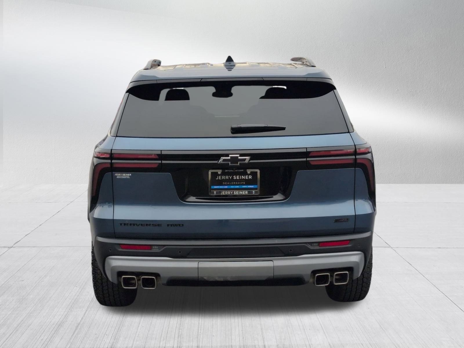 Certified 2025 Chevrolet Traverse Z71 w/ Driver Confidence Package image 4