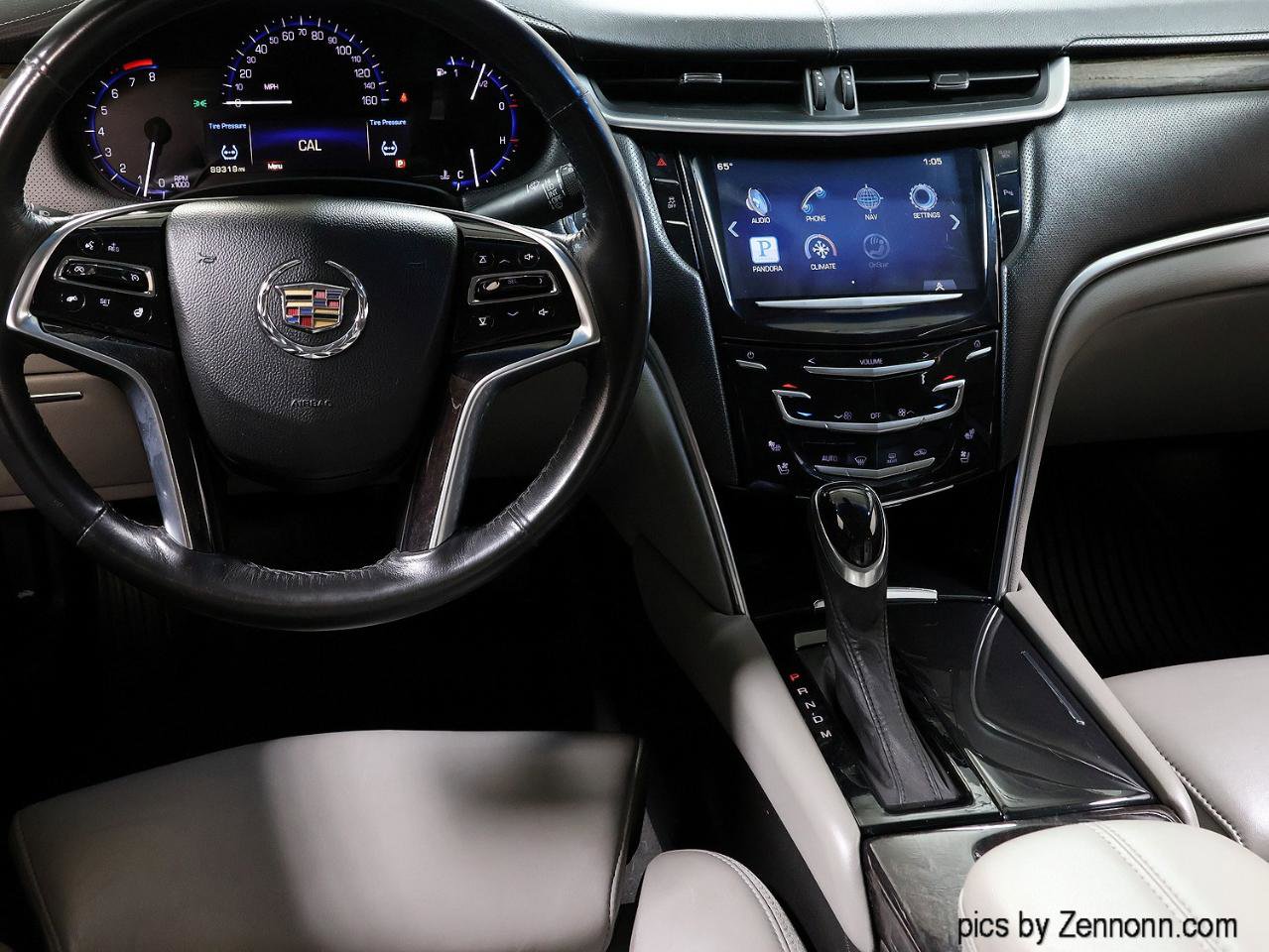 Used 2013 Cadillac XTS Luxury FWD image 17