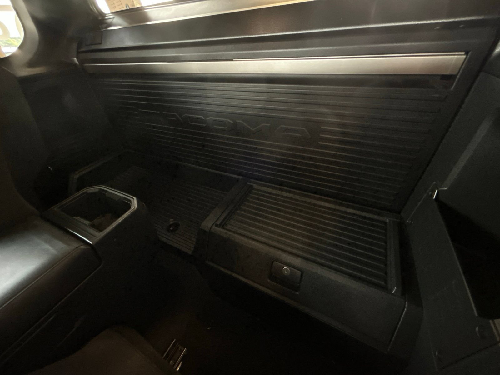 Used 2025 Toyota Tacoma SR RWD image 13