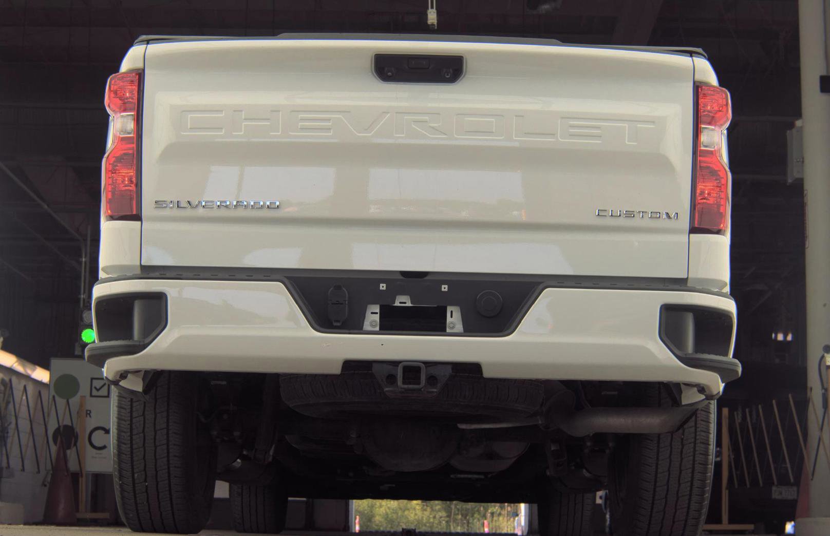 Used 2023 Chevrolet Silverado 1500 Custom AWD/4WD image 6