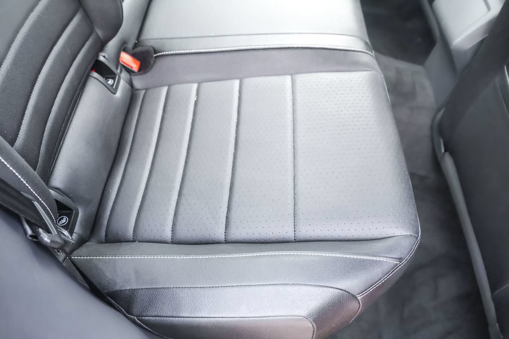 Certified 2023 Volkswagen Jetta SE FWD image 28