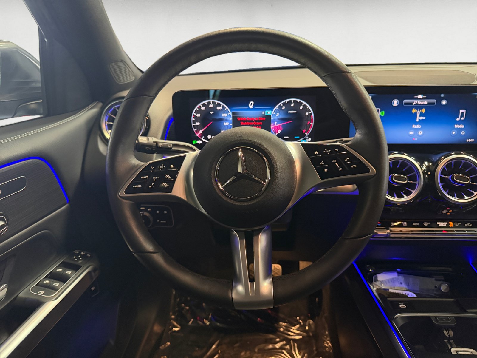 Used 2026 Mercedes-Benz GLB 250 image 11