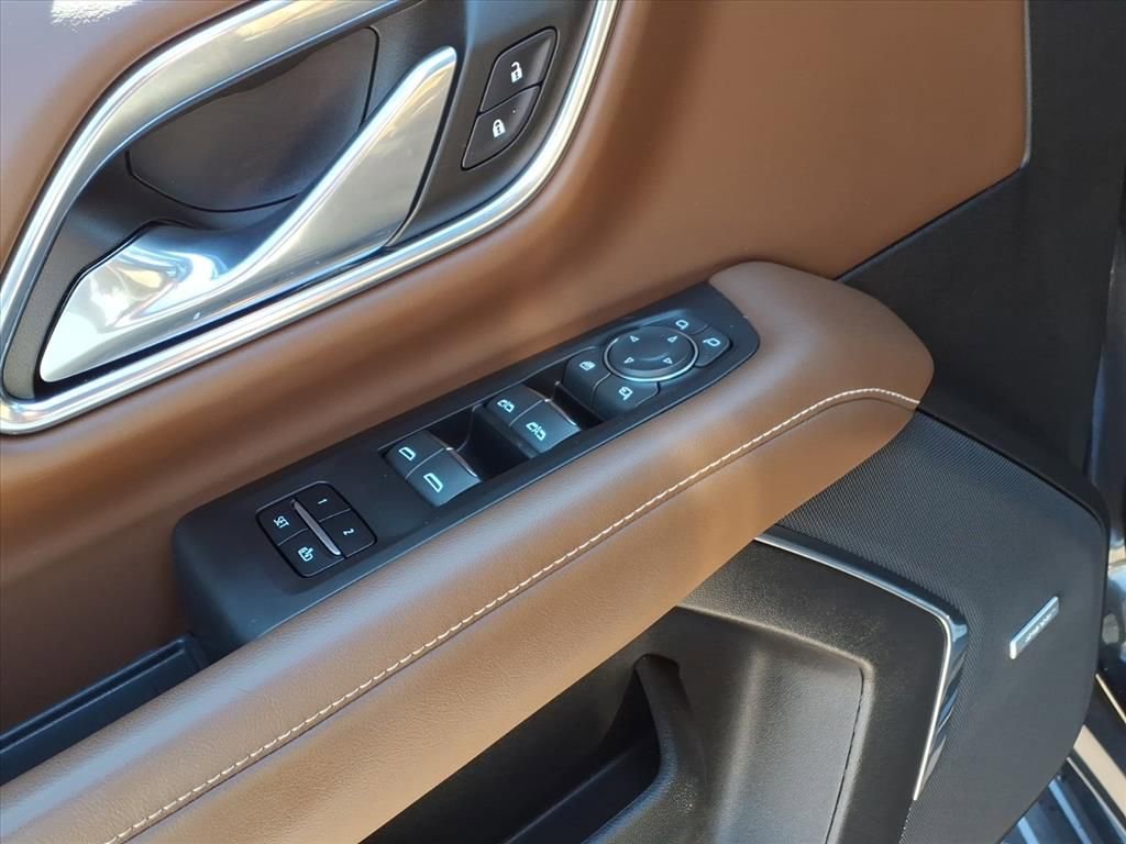 Used 2023 Chevrolet Tahoe High Country AWD/4WD image 17