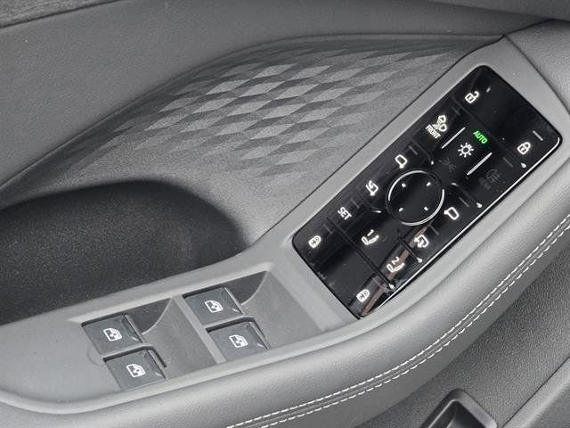 Used 2025 Audi A5 2.0T Prestige w/ 19" Wheel Package image 23