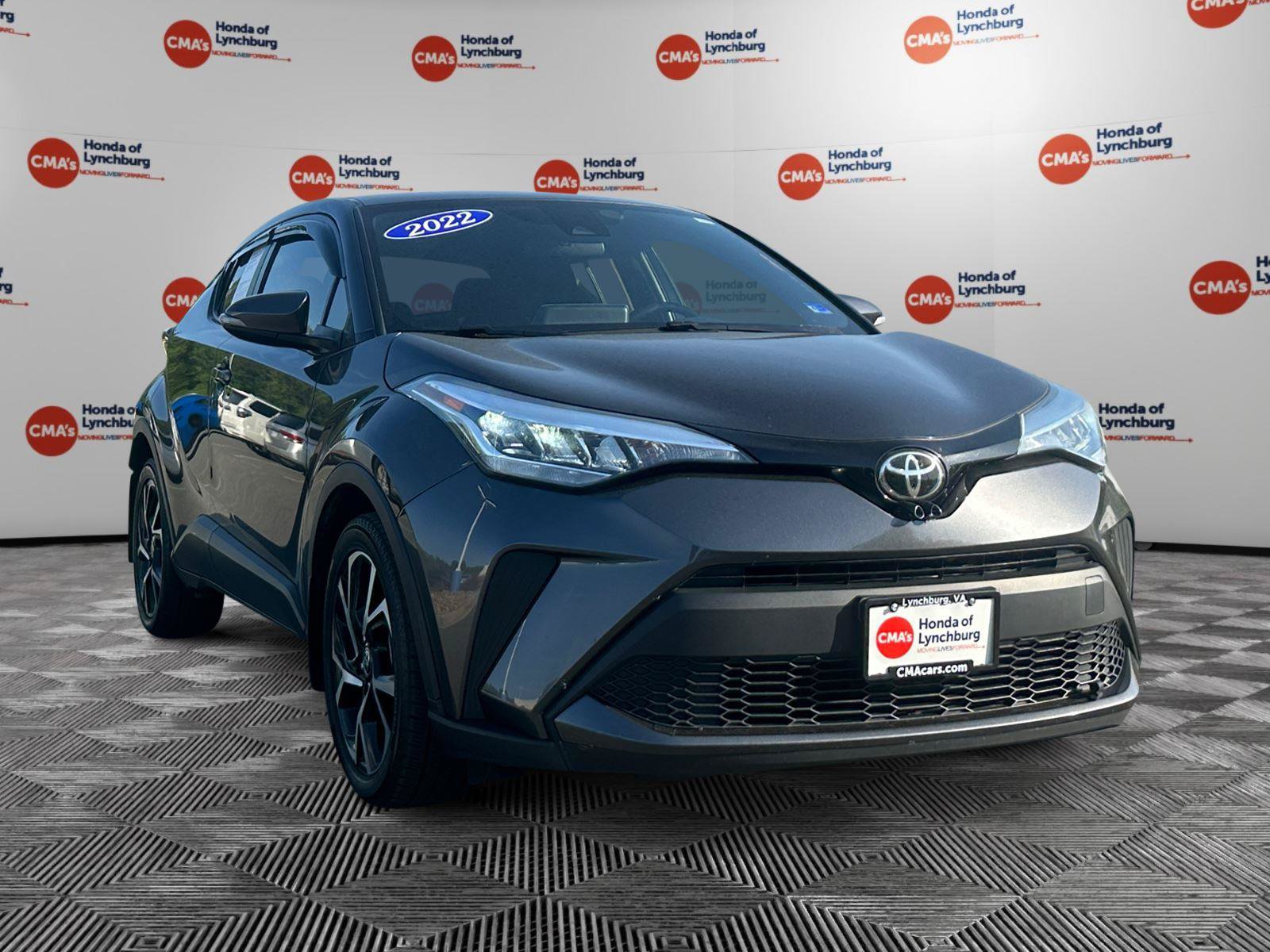Used 2022 Toyota C-HR XLE FWD image 7
