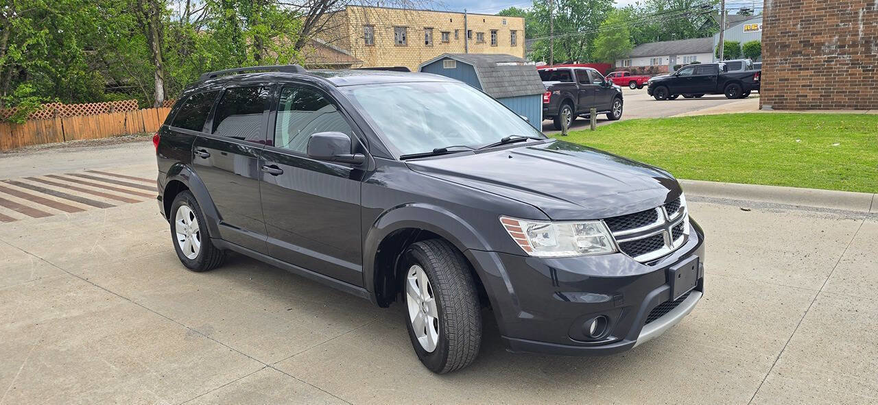Used 2012 Dodge Journey SXT FWD image 3
