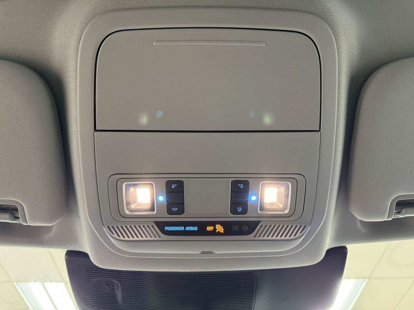 Used 2024 Ford Explorer XLT w/ Equipment Group 202A AWD/4WD image 19