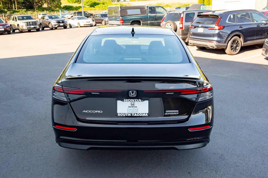 Used 2024 Honda Accord Sport image 12