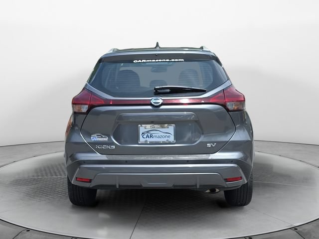 Used 2021 Nissan Kicks SV FWD image 4