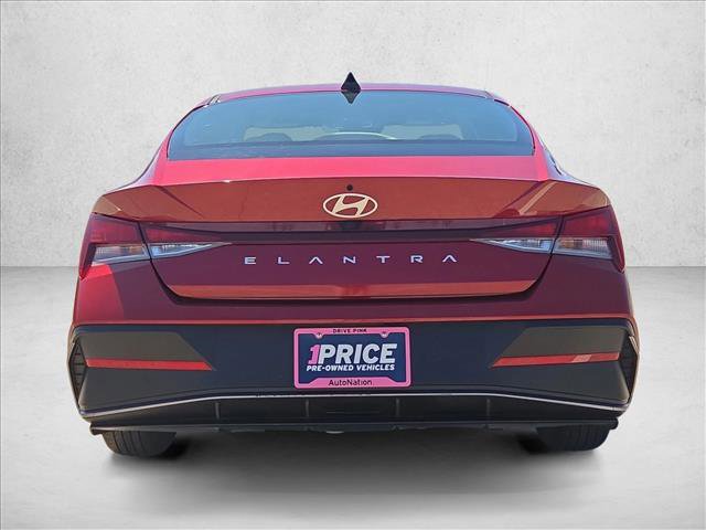 Used 2024 Hyundai Elantra SEL FWD image 7