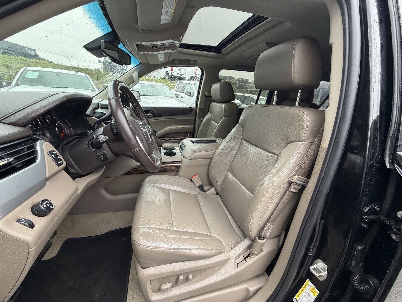 Used 2016 GMC Yukon XL SLT w/ Open Road Package RWD image 10