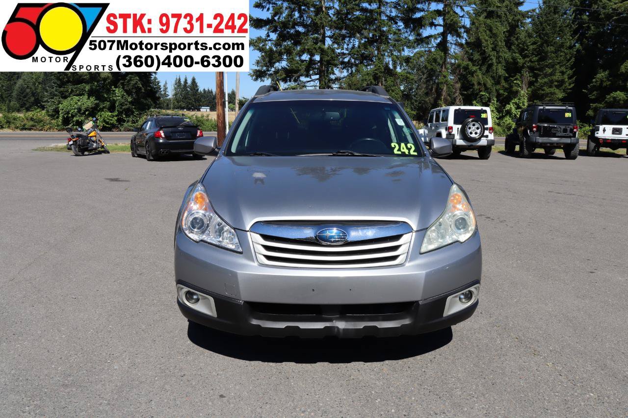 Used 2010 Subaru Outback 2.5i Premium AWD/4WD image 12