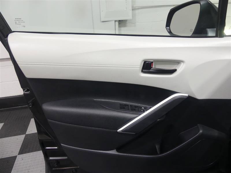 Used 2023 Toyota Corolla Cross L AWD/4WD image 17