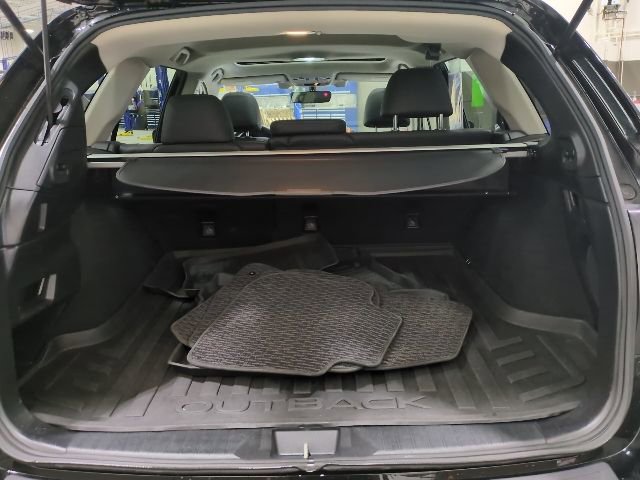 Used 2019 Subaru Outback 3.6R Limited image 12