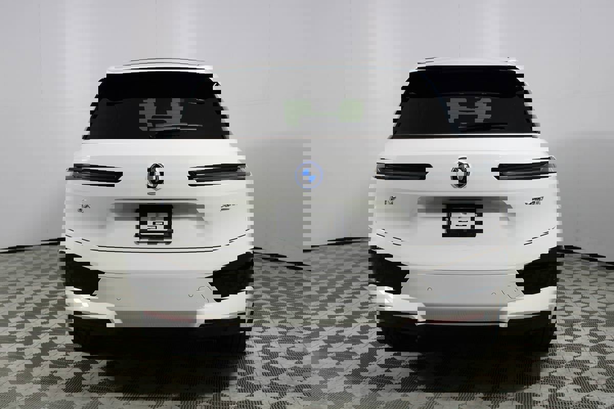 Used 2023 BMW iX xDrive50 w/ Sport Package image 46